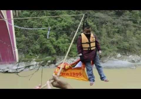 Vídeo amador mostra momento em que homem morre ao tentar recorde